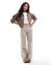 Load image into Gallery viewer, Cotton On lux cropped knitted bomber mocha