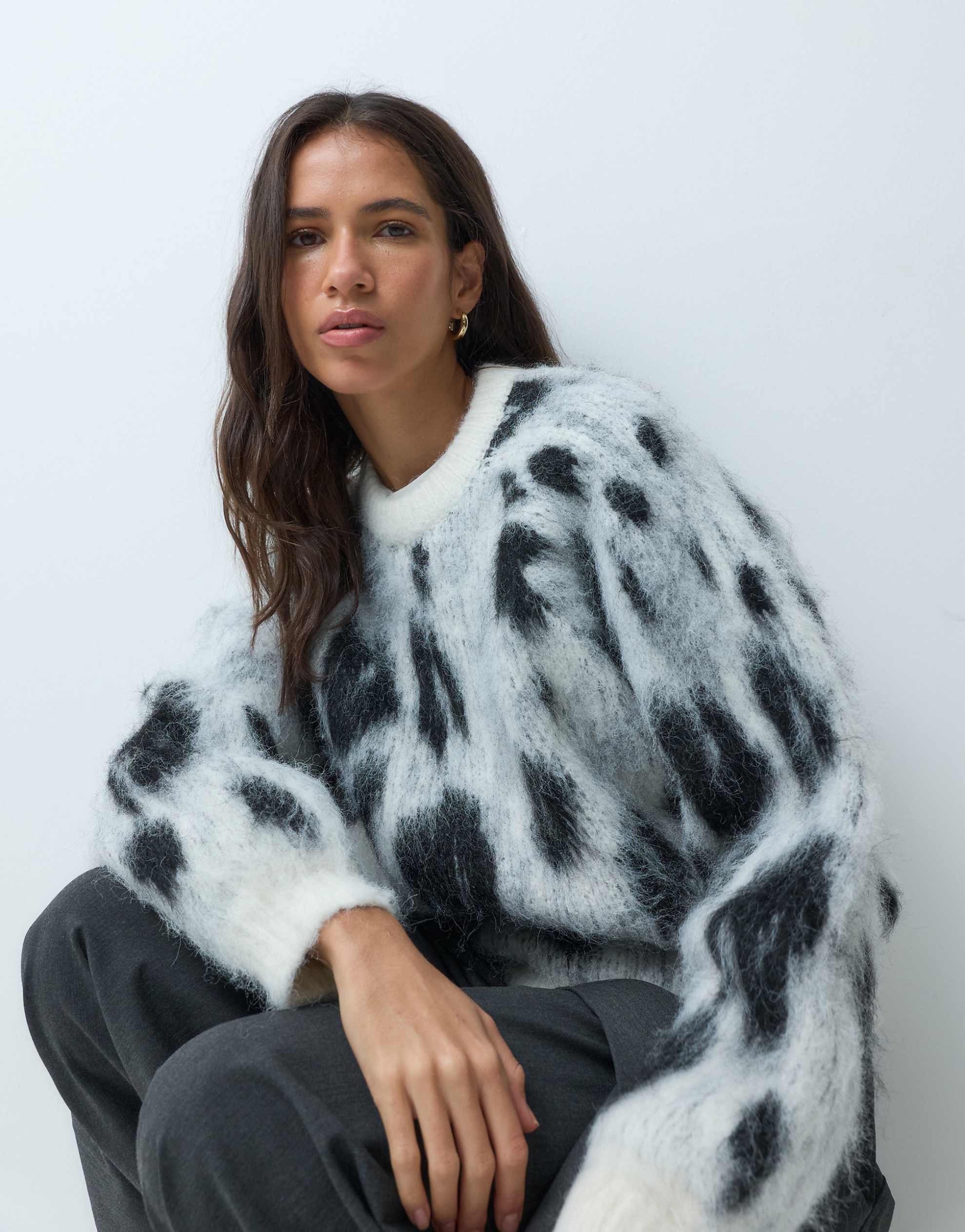 DESIGN crew neck brushed jumper mono animal