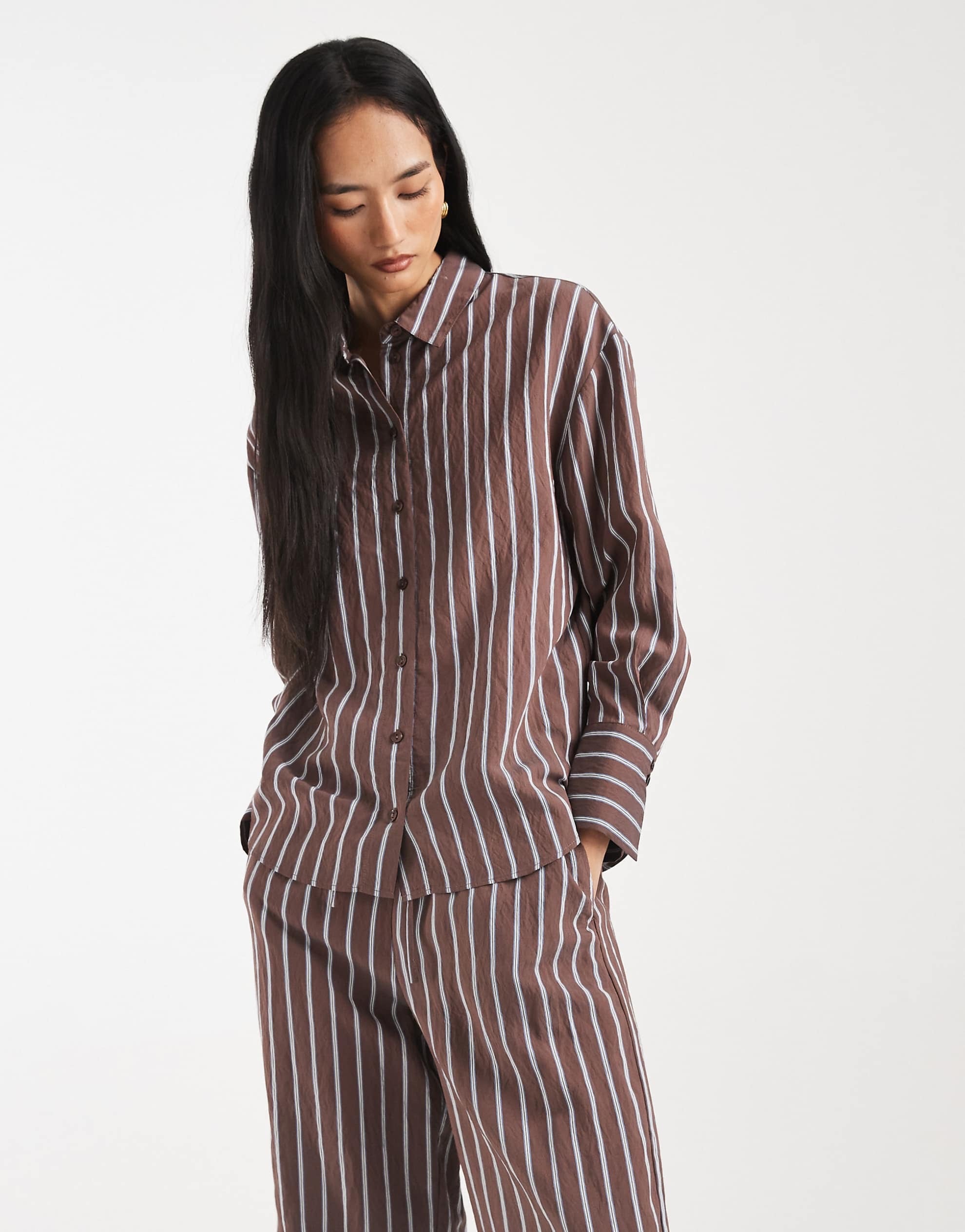 New Look co-ord stripe longline shirt & trousers brown