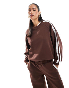 Miss Selfridge premium jogger & sweatshirt chocolate