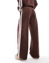 Load image into Gallery viewer, Miss Selfridge premium jogger &amp; sweatshirt chocolate