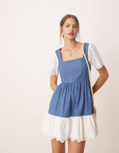 Load image into Gallery viewer, Miss Selfridge broderie mix denim mini wash