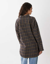 Load image into Gallery viewer, DESIGN washed check shirt in brown check