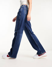 Load image into Gallery viewer, Tommy Jeans Betsy jeans dark wash