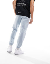 Load image into Gallery viewer, Under Armour Summit blend joggers blue