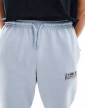 Load image into Gallery viewer, Under Armour Summit blend joggers blue