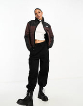 Load image into Gallery viewer, The North Face Gosei puffer jacket brown black