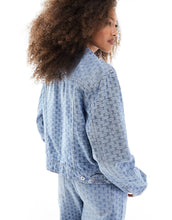 Load image into Gallery viewer, HUGO BLUE burnout denim jacket mid blue