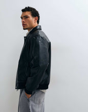 Load image into Gallery viewer, Carhartt WIP Arizona faux leather trucker jacket black