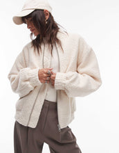 Load image into Gallery viewer, Boucle bomber jacket cream