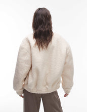 Load image into Gallery viewer, Boucle bomber jacket cream