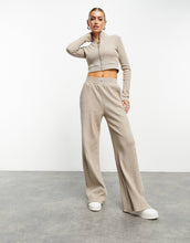 Load image into Gallery viewer, DESIGN Weekend collective waffle set