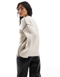 DESIGN crew neck jumper blanket stitch contrast ivory