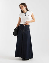 Load image into Gallery viewer, Tommy Jeans badge slim fit henley t-shirt white