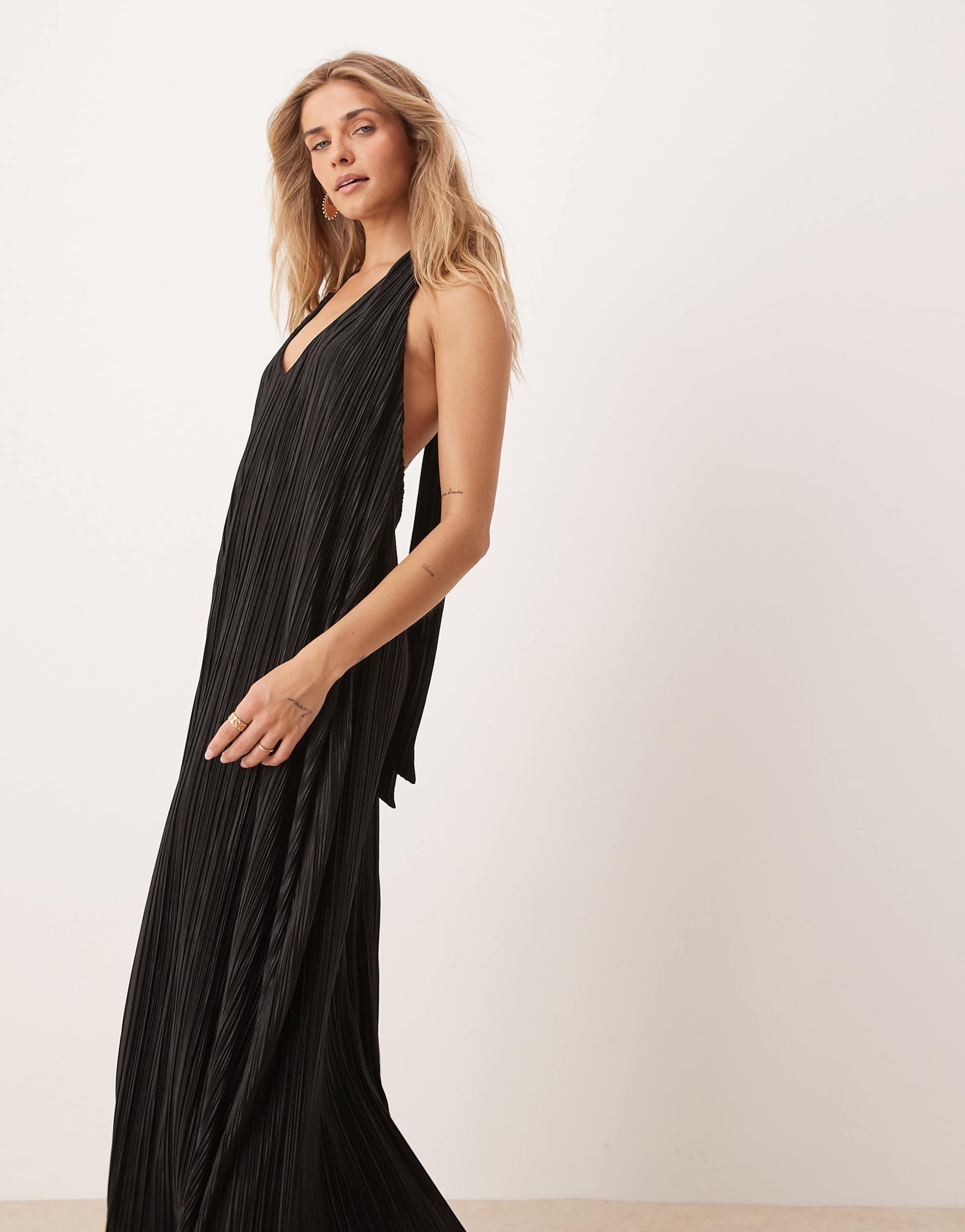 DESIGN plisse halter maxi dress black