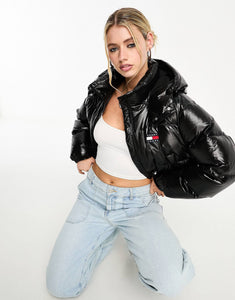 Tommy Jeans Alaska cropped puffer jacket black