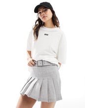 Load image into Gallery viewer, BOSS boyfriend T-Shirt white