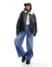 Load image into Gallery viewer, DESIGN bonded borg jacket black