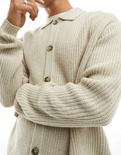 Load image into Gallery viewer, DESIGN knitted relaxed polo beige