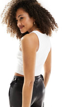 Load image into Gallery viewer, BOSS ribbed cropped vest white