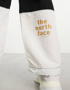 The North Face TNF Nylon joggers black white