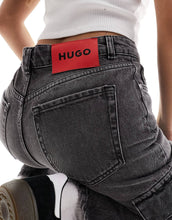 Load image into Gallery viewer, HUGO Galese cargo washed jeans grey