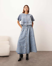 Load image into Gallery viewer, ARRANGE short sleeve seam detail top denim skirt mid blue wash
