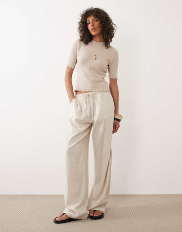 DESIGN knitted boucle shrunken top mocha