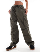 Load image into Gallery viewer, Good For Nothing parachute cargo trousers khaki