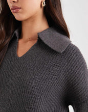 Load image into Gallery viewer, DESIGN polo fisherman rib waisted detail charcoal