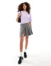 Load image into Gallery viewer, Boss oversized T-Shirt lilac