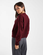 Load image into Gallery viewer, Pieces rosette detail knitted cardigan burgundy