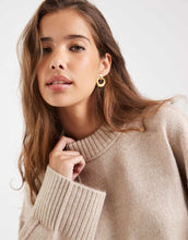 Load image into Gallery viewer, DESIGN crew neck jumper seam front detail stepped hem rye