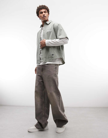 XLARGE short sleeve shirt kangaroo pockets green