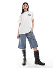 Load image into Gallery viewer, HUGO Red graphic t-shirt ecru