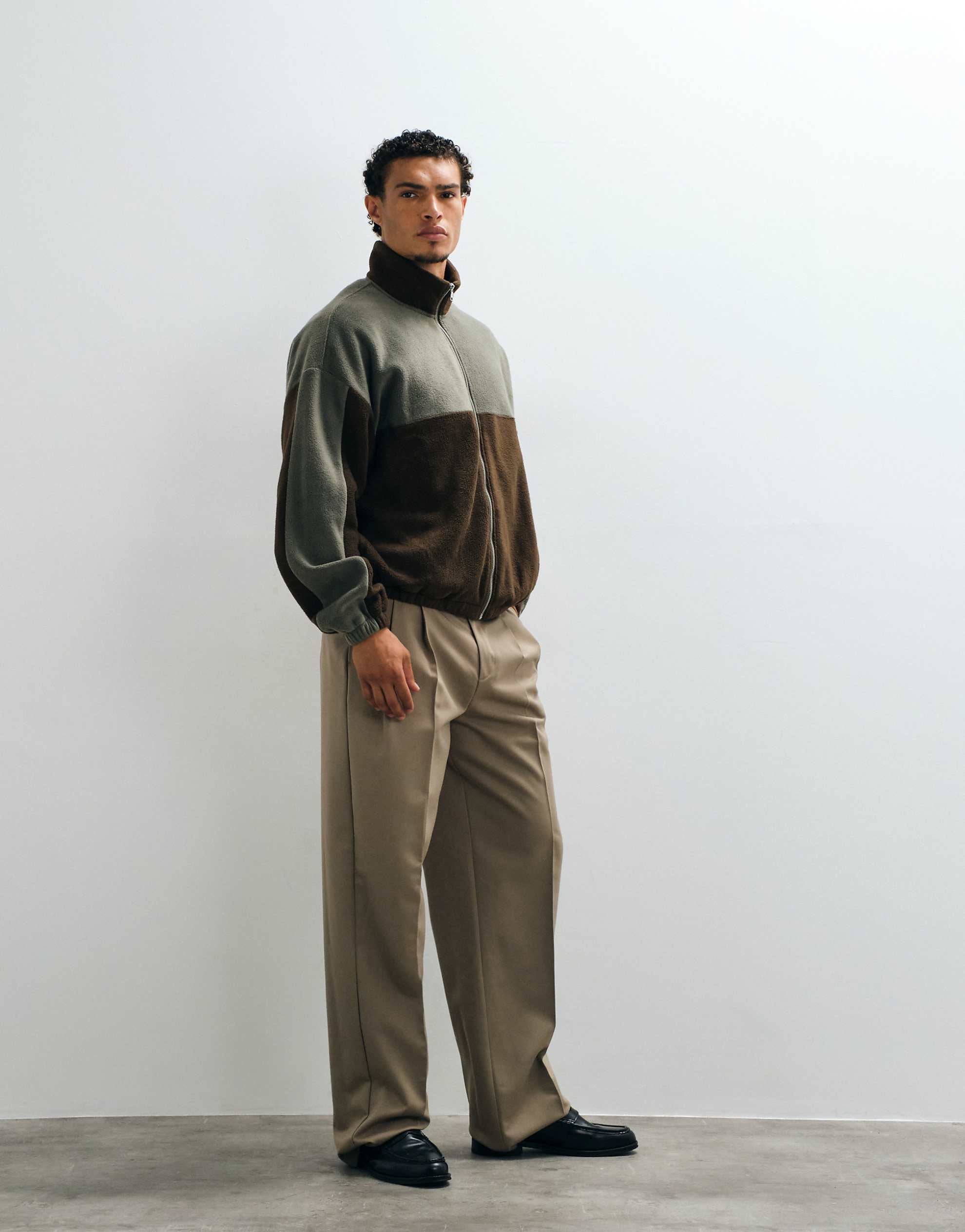 DESIGN cuffed joggers piping light grey