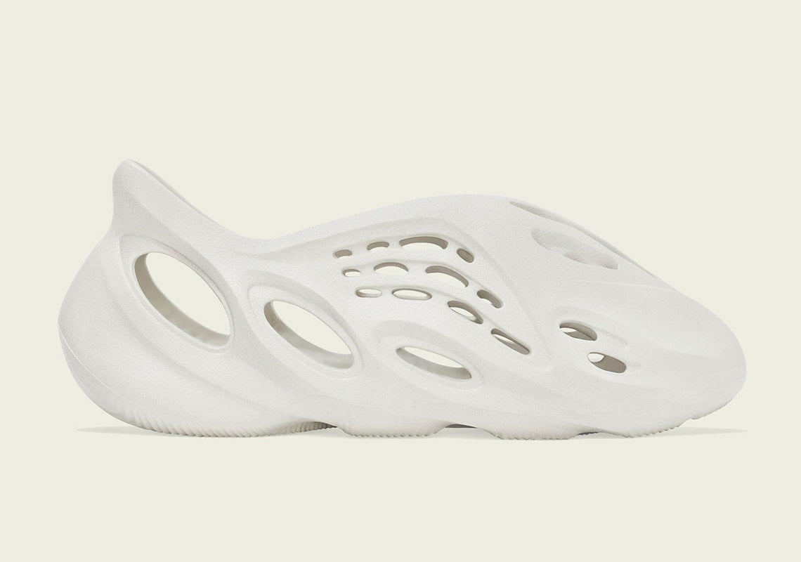 adidas Yeezy Foam RNNR Sand