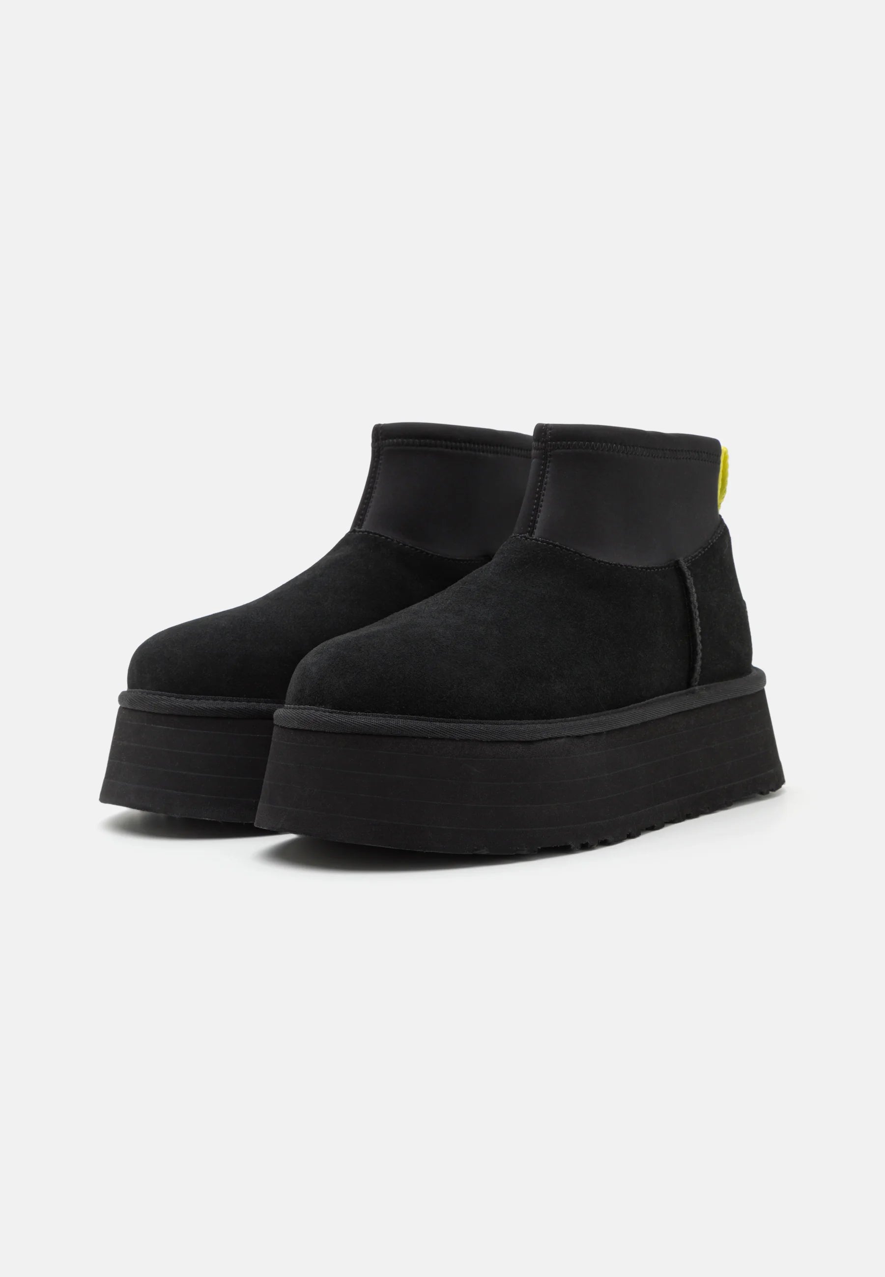 UGG Classic Mini Dipper Black