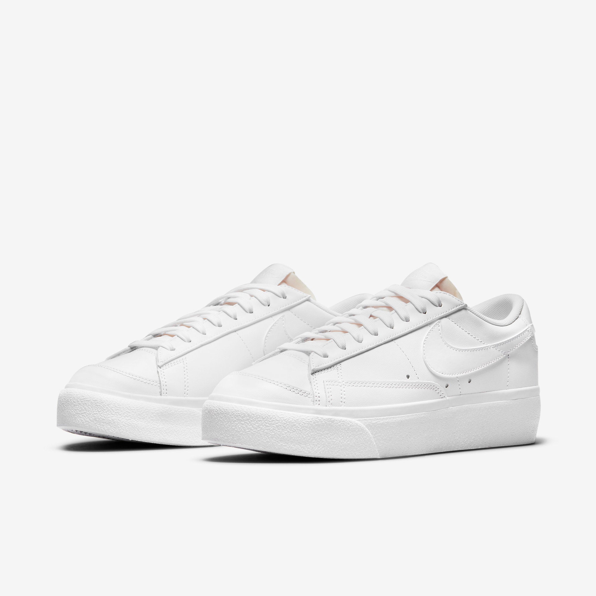Nike Blazer Low Platform Triple White