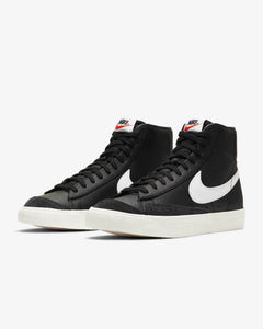 Nike Blazer Mid 77 Vintage Black Sail