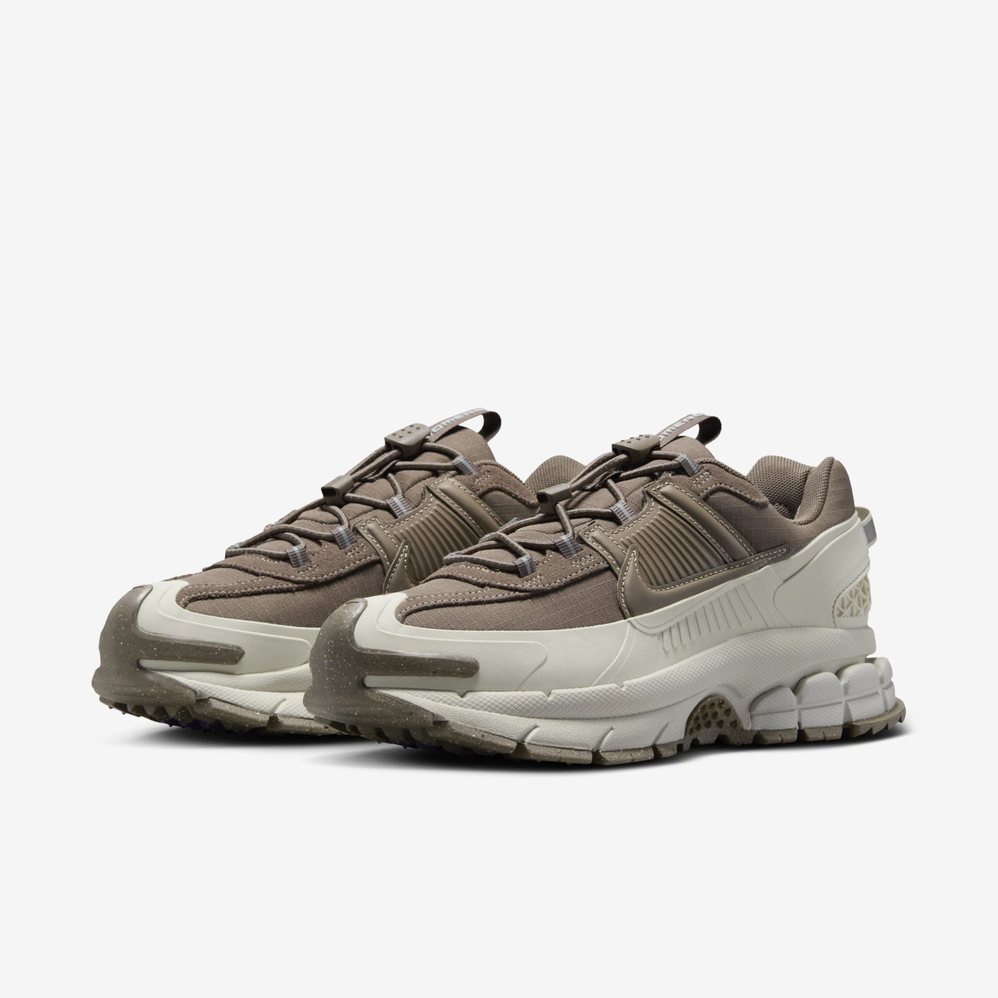 Nike Zoom Vomero 5 Roam Light Bone Mink Brown