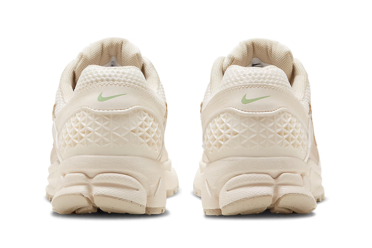 Nike Zoom Vomero 5 Sail Light Orewood Brown