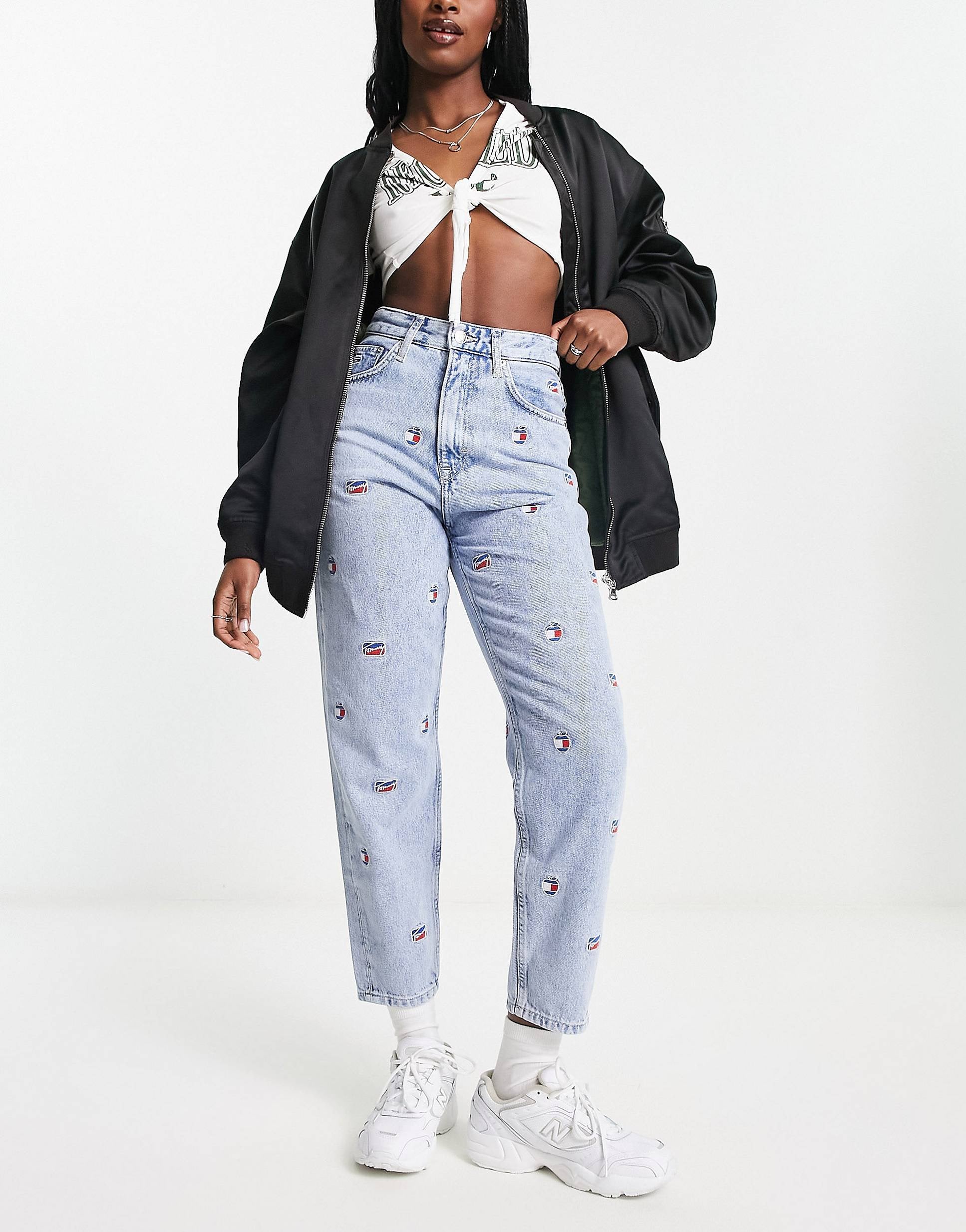 Tommy Jeans mom jean in all over critter blue