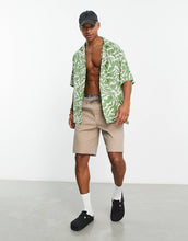 Load image into Gallery viewer, DESIGN oversized shirt sage green