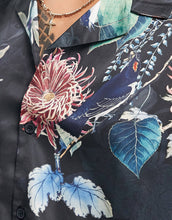 Load image into Gallery viewer, DESIGN relaxed deep revere satin shirt dark floral