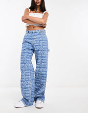 Load image into Gallery viewer, Tommy Jeans Daisy jeans mid wash