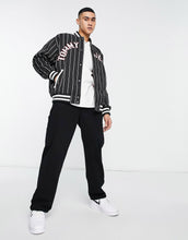 Load image into Gallery viewer, Tommy Jeans essential bomber jacket black
