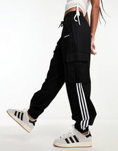 Load image into Gallery viewer, adidas Originals WWC cargo pants black
