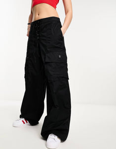 HUGO Hanefi relaxed fit cargo trousers black