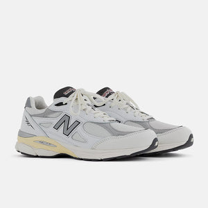 New Balance 990v3 Sea Salt